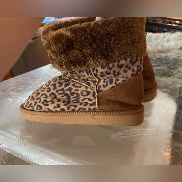 🦋 NWT Charles Albert Animal Print Boots comfort leopard boot - Picture 4 of 6